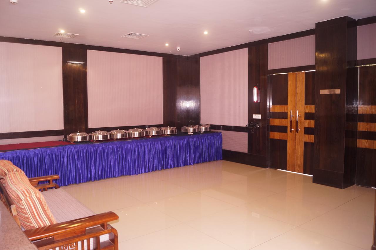 فندق Kamlesh Continental Angul المظهر الخارجي الصورة